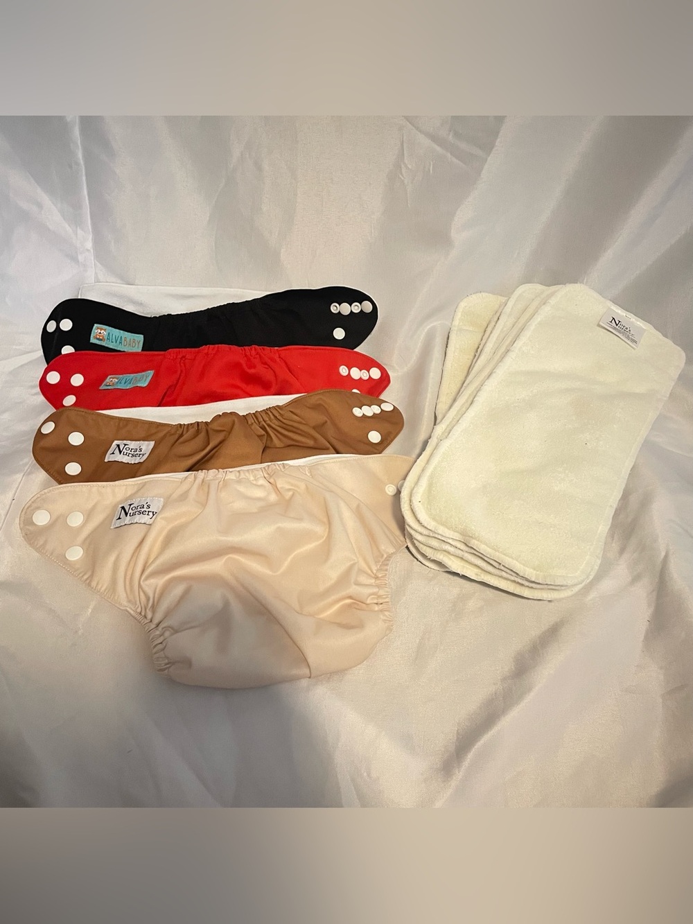 Reusable Cloth Diapers with Bamboo Inserts
